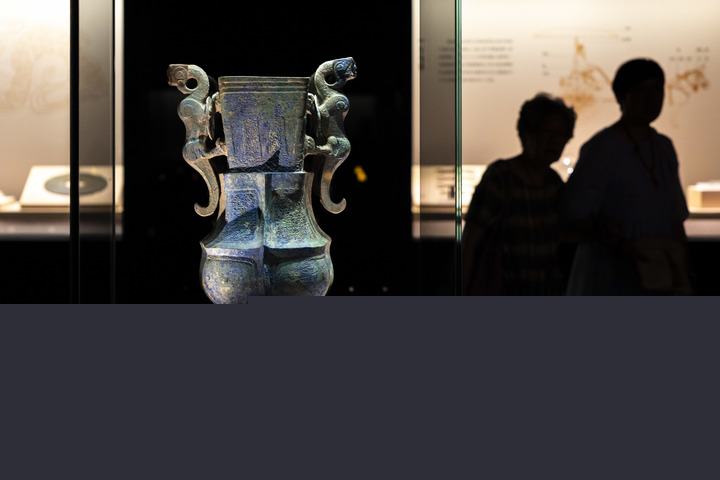 安徽楚文化文物精品在上海展出